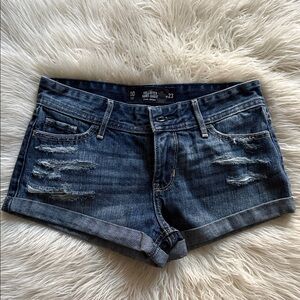 🌊HOLLISTER LOW RISE SHORTS👖